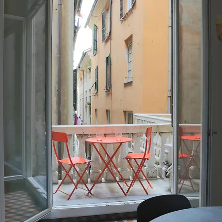 Renovated With Balcony In San Lorenzo - With Elevator Apartamento *